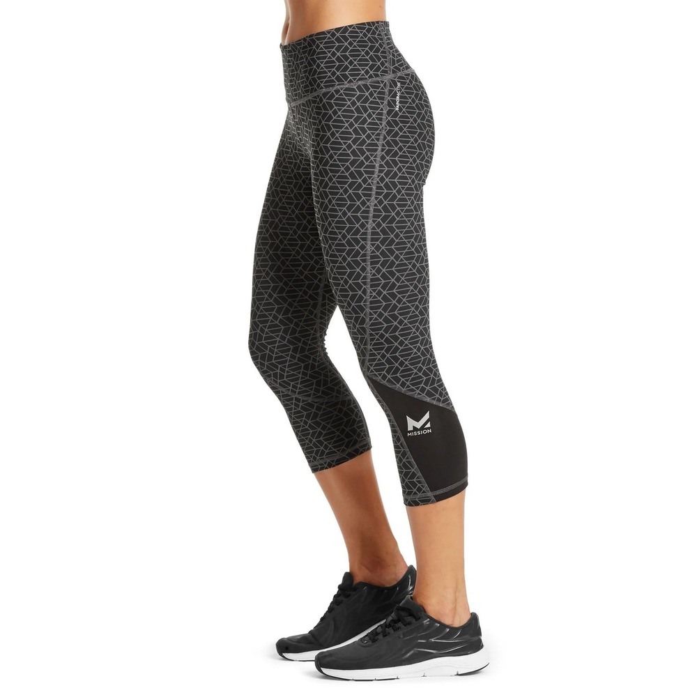MISSION VaporActive System Mid-Rise Capri Leggings Color Moonless Night Geo Med - Picture 7 of 9
